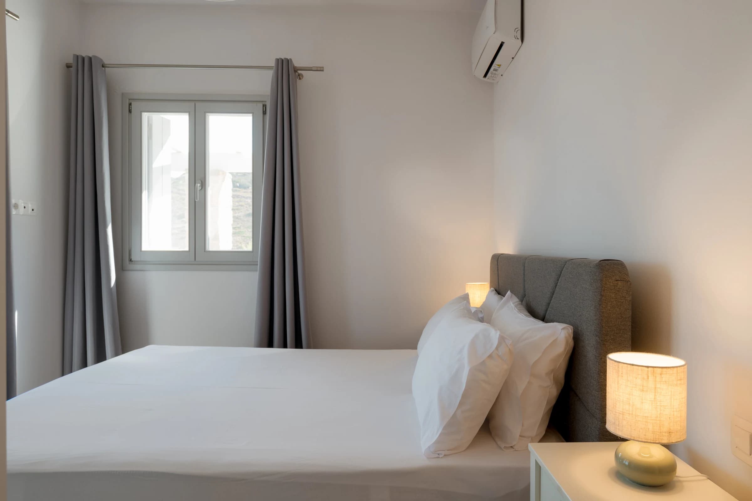House Theasis II — bedroom and interior detail